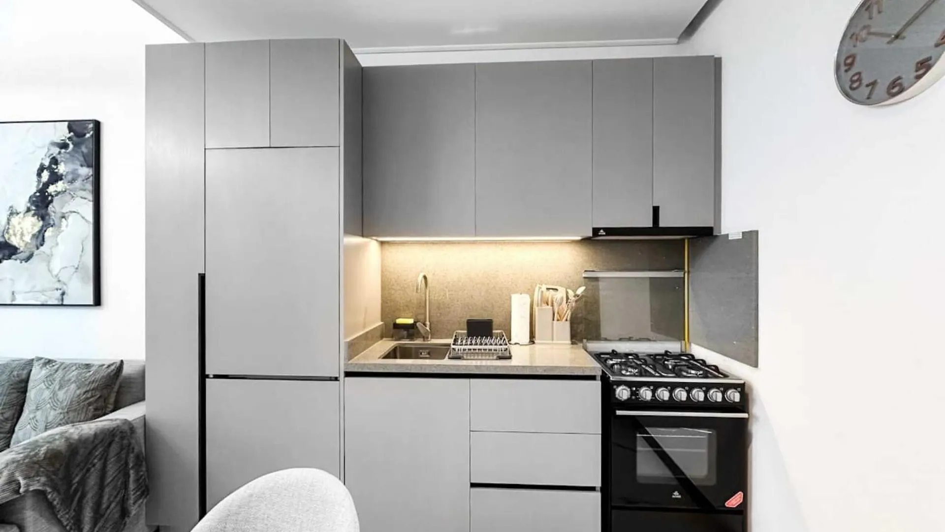 Upgraded 1Bdr Apt In Mag 930 , Al Merkadh Dubai