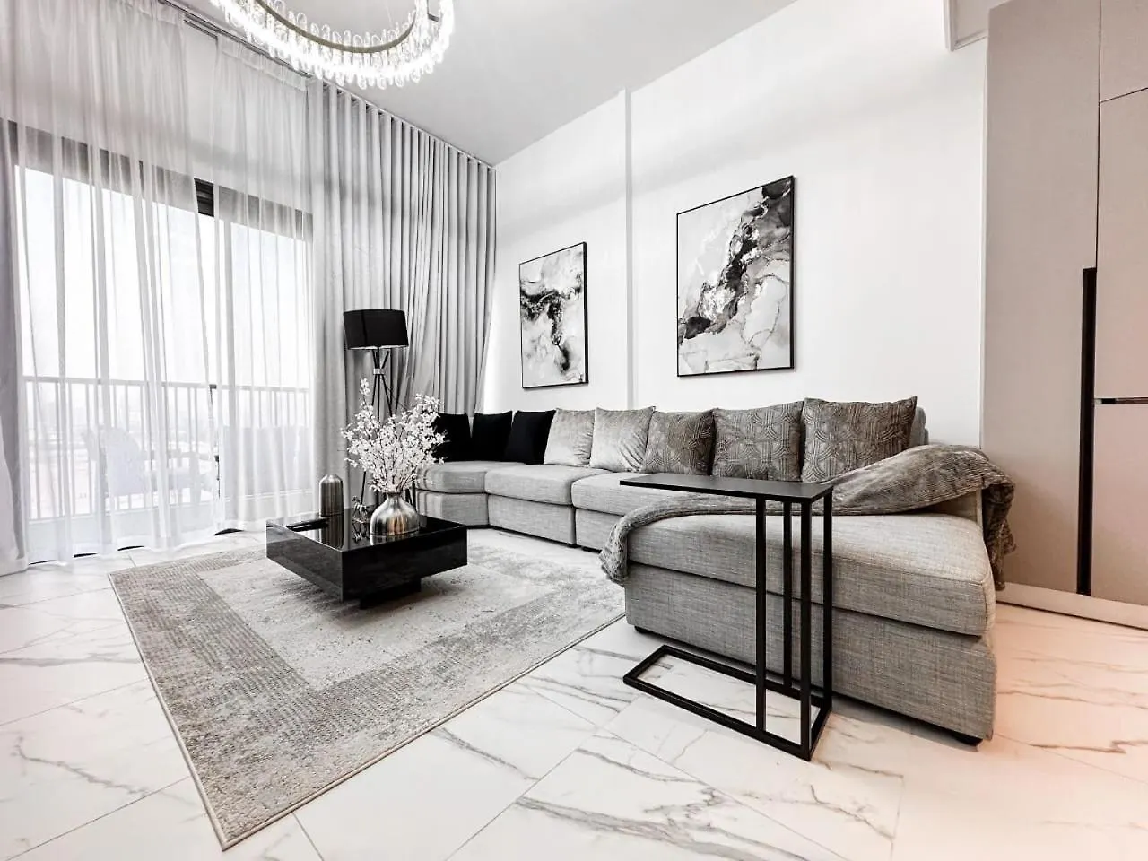 Upgraded 1Bdr Apt In Mag 930 , Al Merkadh Dubai